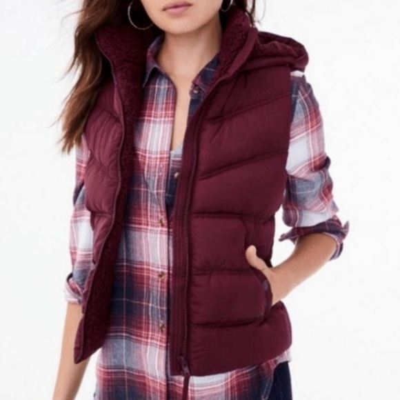 Prince & Fox Burgundy Puffer Vest Size Small - Picture 1 of 7